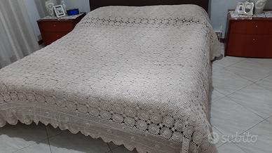 copriletto   a uncinetto  