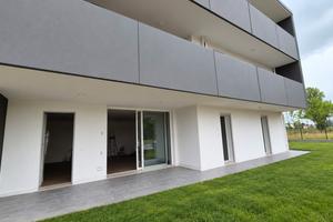 Nuovo 3 camere con giardino a 1.200 al mese