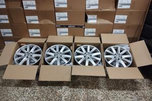 Cerchi VW originali golf 5 6 7 8 17 pollici usati