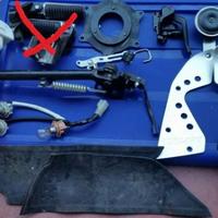 Pezzi ricambiTMax,leva freno a mano,clacson,pedane