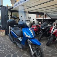 BEVERLY 300 2017 TUO A 40 EURO AL MESE