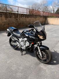 Yamaha Fazer 600