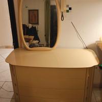 Comò vintage con specchio – anni ’50/’60