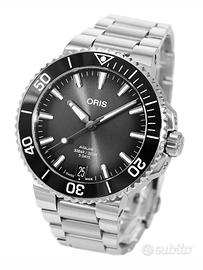 Aquis Date Calibre 400 Acciaio Automatico NUOVO