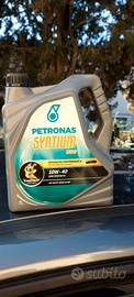 Olio motore Selenia/Petronas