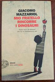 Mio fratello rincorre i dinosauri