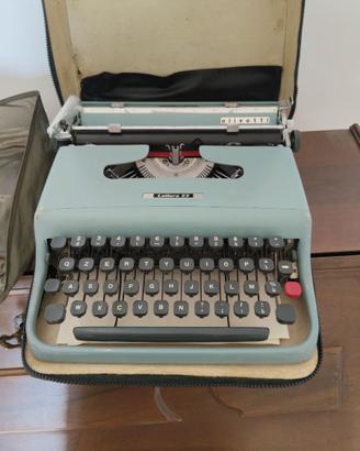 Macchina da scrivere Olivetti lettera 22