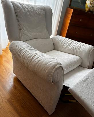 Poltrona reclinabile con poggiapiedi -  elegante