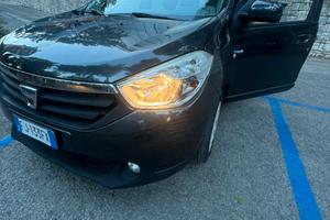 Dacia lodgy 7 posti Gpl benzina 2017