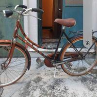 bicicletta d'epoca con freni a bacchetta 