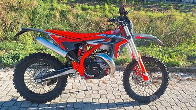 Beta Xtrainer 300 MY 2026