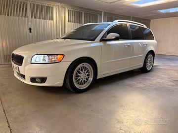 Volvo v50 1.6D 114cv