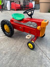 Trattore giocattolo d’epoca