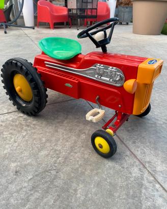 Trattore giocattolo d’epoca
