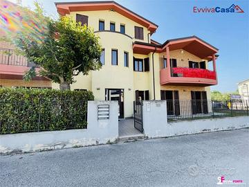 Appartamento con giardino a Ostra. Da Ultimare!