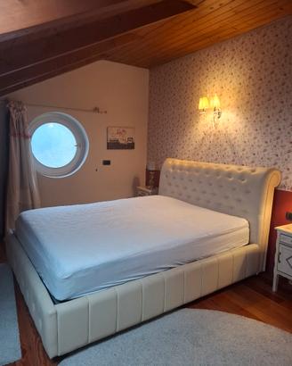 letto matrimoniale, contenitore  similpelle usato