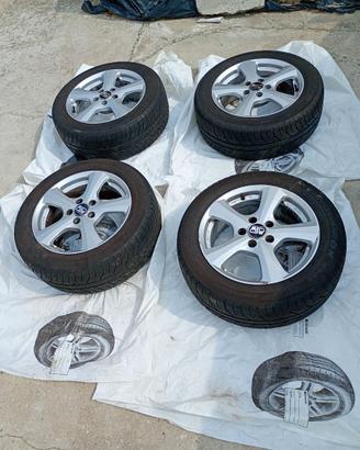 Cerchi lega da 16" + gomme 4 stagioni