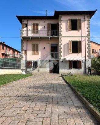BIFAMILIARE A CASTELLO DI ANNONE