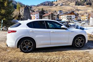 Alfa Romeo Stelvio Q4 Veloce 210cv