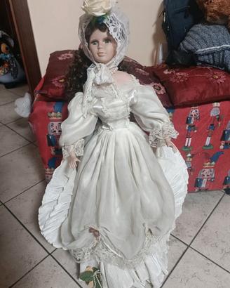 Bambola di porcellana