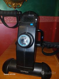 PEDALIERA GAMBE-BRACCIA  DECATHLON  MANUALE