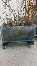 Vaso in Vetro con Supporto su Ruote