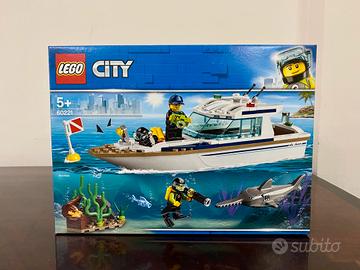 LEGO City 60221 - Yacht Per Immersioni MISB