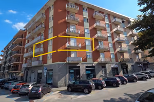 Rivoli centro - 120mq, tripla esposizione 