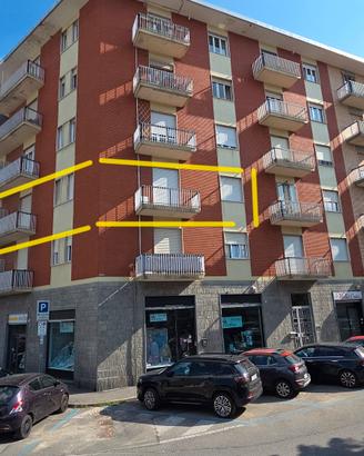Rivoli centro - 120mq, tripla esposizione 
