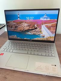 Asus Vivobook 15 laptop leggere descrizione