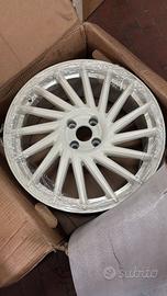 cerchi 18 pollici foro 4x100