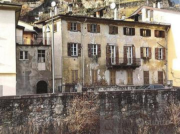 Immobile in asta di 61 m² con 2 locali a Sondrio