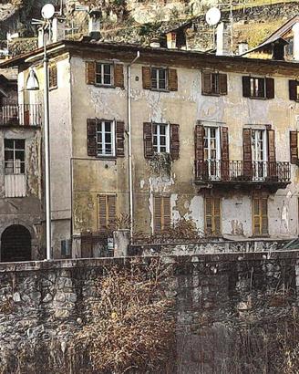 Immobile in asta di 61 m² con 2 locali a Sondrio