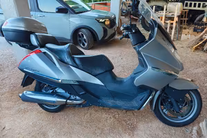 aprilia atlantic 500