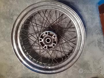 cerchio e sella Harley Sportster