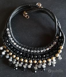 Collana multifilo nera con perline e pendenti