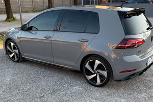 Volkswagen Golf 7.5 R-Line Automatica Full