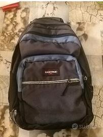 Zaino eastpak blu