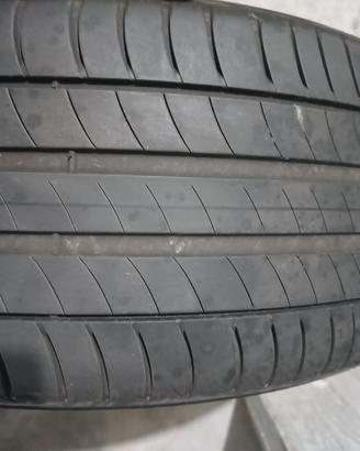 gomme auto estive 250 euro