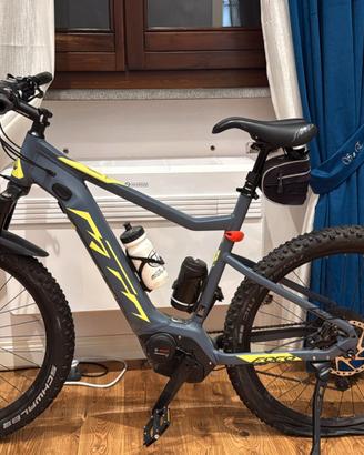 KTM macina 273 E Bike MTB 27,5 taglia 21"