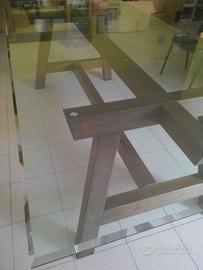 Grande tavolo in cristallo