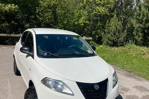 Lancia Ypsilon 1.3 diesel 95cv 2015