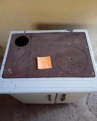 Stufa a legna con forno Arce