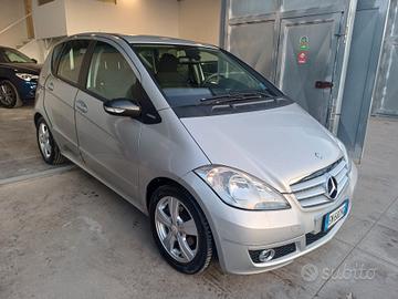 Mercedes-benz A 160 CDI BlueEFFICIENCY Premium