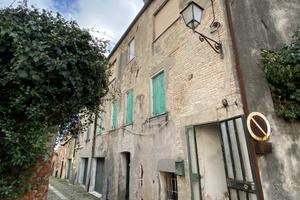 Palazzetto storico in centro a Monselice da ristru