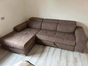 Divano 4 posti