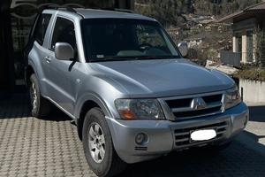 Mitsubishi Pajero 2.5 TDI GLX anno 2004