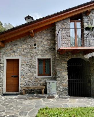 Rustico con cortile