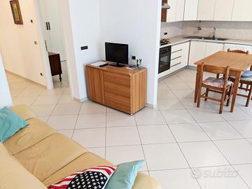 8-15 giugno: 2 camere e 2 bagni vicino al mare