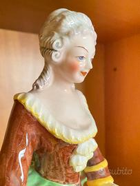 Statuetta gentildonna
